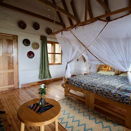 Hyena Hill Lodge Sanga 외부 사진